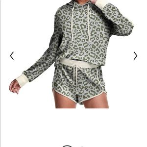 2piece sleep set. CHAMPION